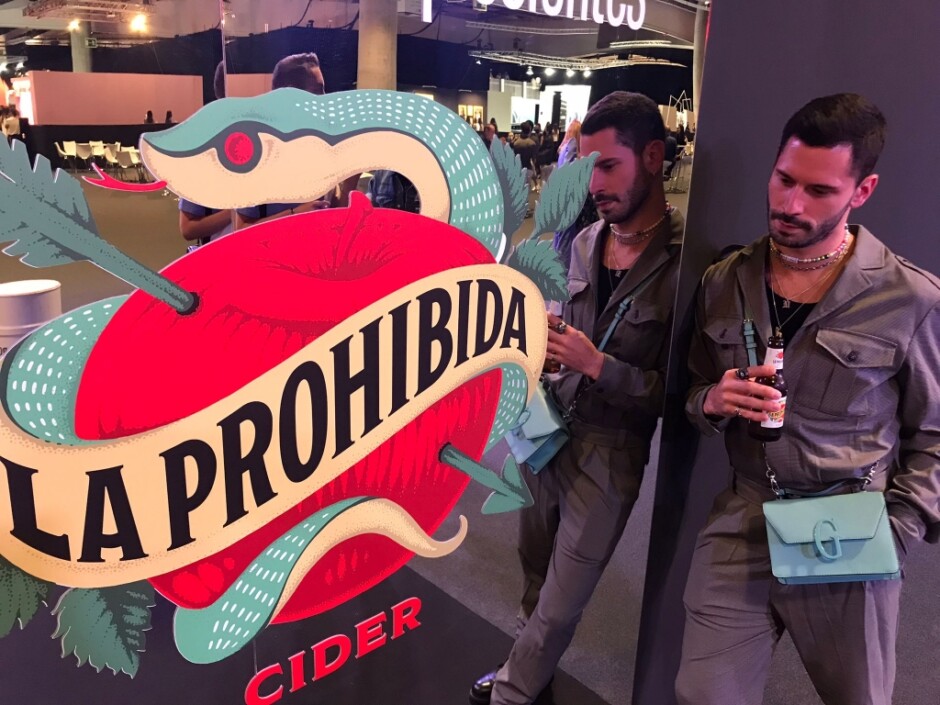 Te contamos todas las tendencias de la MBFW Madrid tomando una Prohibida Cider