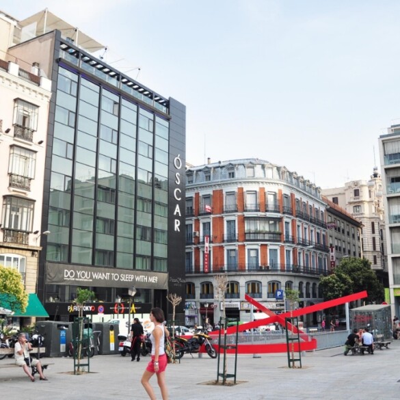 Aprobada la colocación de una estatua y una bandera LGTBIQ+ en la madrileña plaza de Pedro Zerolo