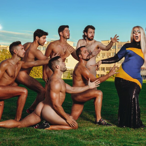 Madrid Titanes nos trae su calendario solidario 2022, lleno de desnudos y drags