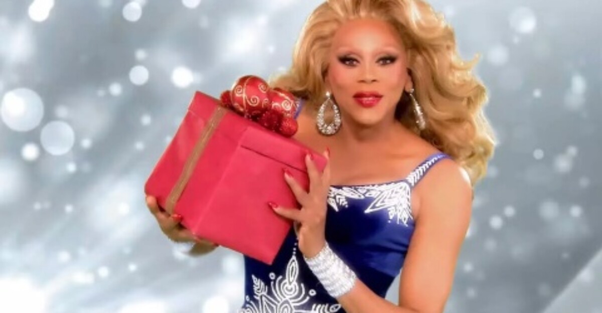 RuPaul y su elenco de 'Drag Race' participan en la película navideña más sorprendente de este año
