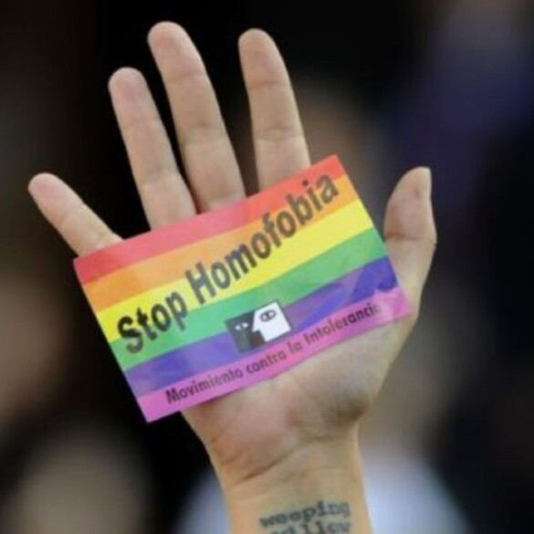 Cárcel y multa: condenan a un vecino de Alicante por insultos homófobos