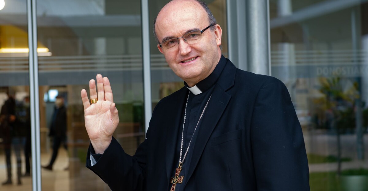 El nuevo obispo de Orihuela-Alicante, defensor de las terapias para "curar la homosexualidad"