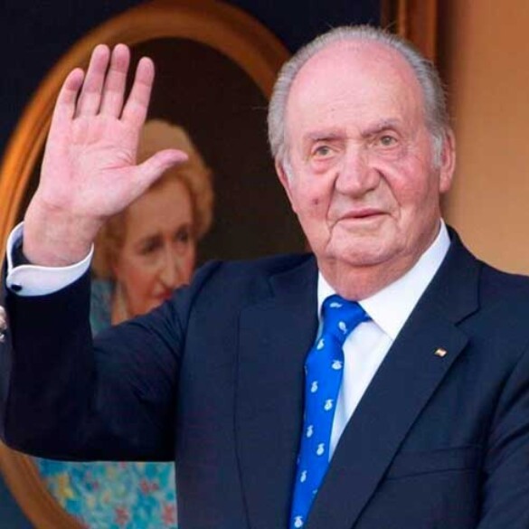 El rey emérito Juan Carlos I se convierte en drag queen