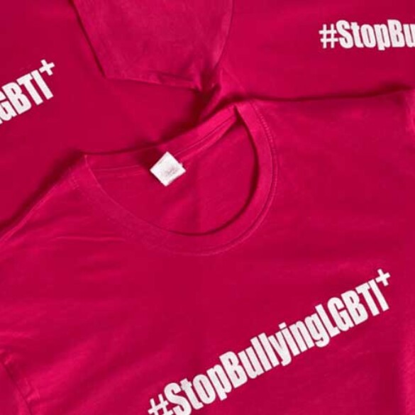 Únete al Día de la camiseta rosa en contra del bullying LGTBI