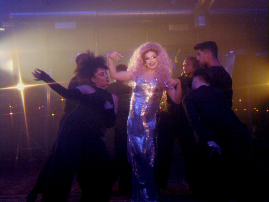 Supremme De Luxe estrena 'Inevitable': "He querido hacer un guiño a los 80, mi época pop preferida"
