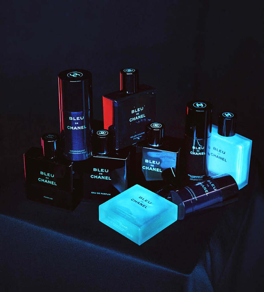 La libertad lo apuesta todo al azul en el seductor perfume Bleu de Chanel
