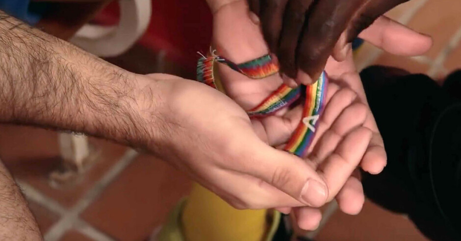 'Juguemos con Orgullo': la campaña que lucha contra la LGTBIfobia, el racismo y el machismo en el fútbol