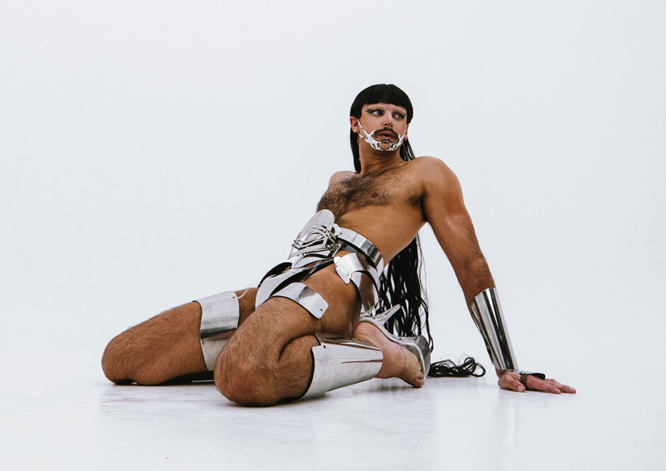 Eduardo Jairycovich monta una rave queer y liberadora en el vídeo de 'Prende'
