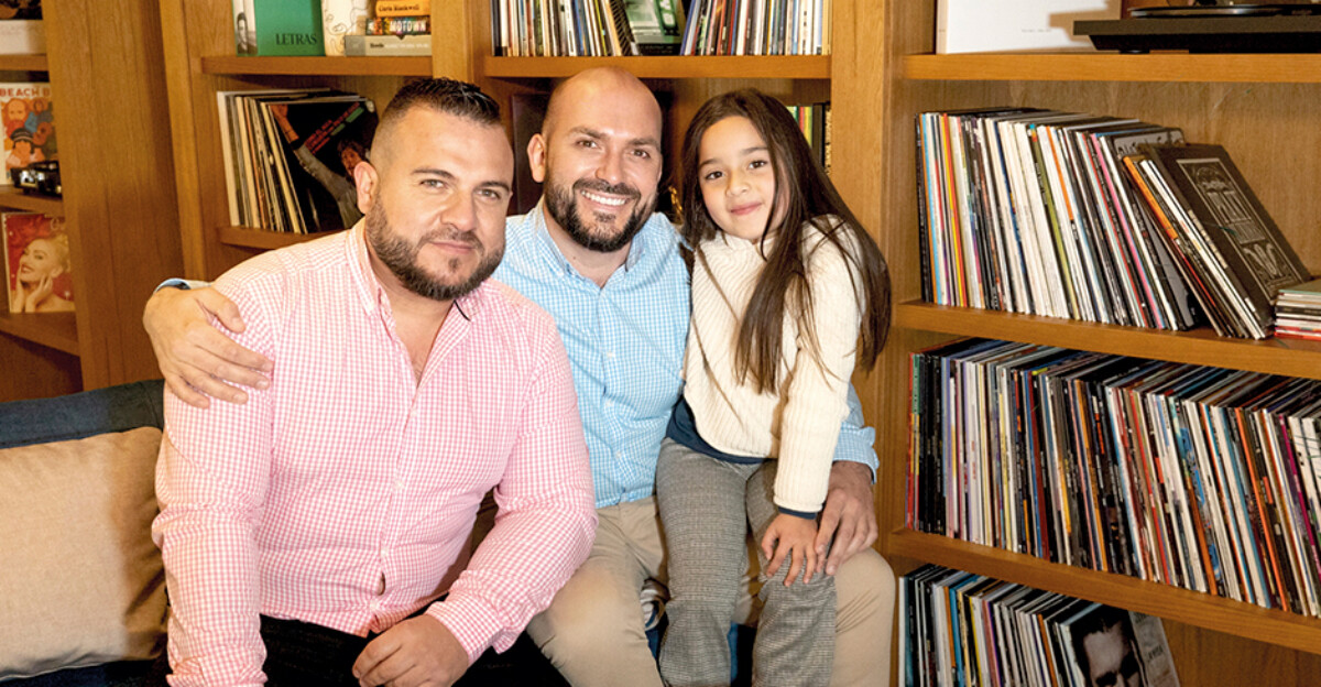 Celebramos el Día de los Padres con Borja y Álex: "Habría que agilizar el proceso de adopción"