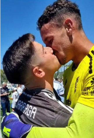Alberto Lejárraga, portero del Marbella FC, hace pública su homosexualidad