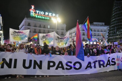 'Ni un paso atrás Madrid en la manifestación de la Puerta del Sol