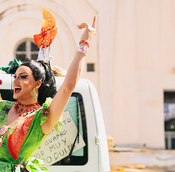 Pink Chadora ('Drag Race España') presenta 'Muñecota', ideal para animar la Feria de abril