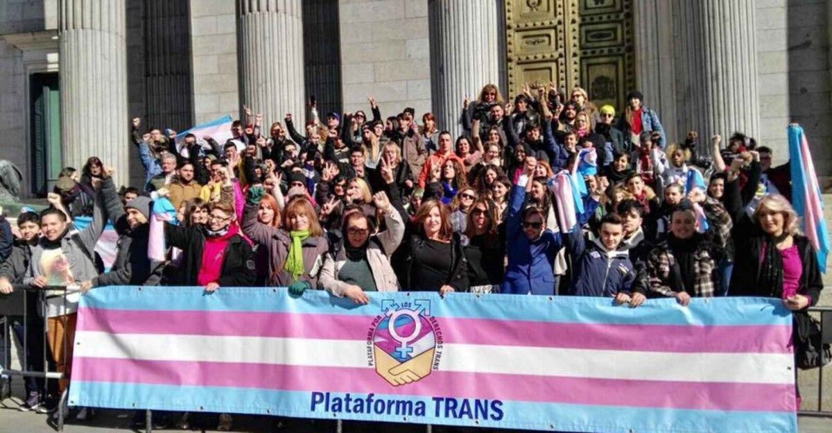 Plataforma Trans demanda a Yolanda Díaz un cupo laboral trans