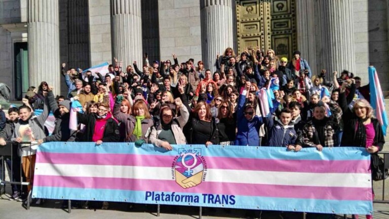 Plataforma Trans demanda a Yolanda Díaz "medidas correctas y efectivas" para promover el acceso al trabajo del colectivo