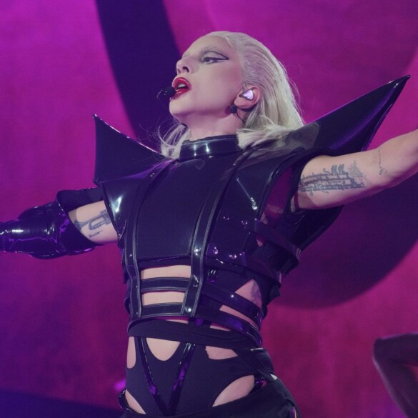 Lady Gaga presenta el tráiler y anuncia la fecha de estreno de 'Chromatica Ball', la película de su última gira