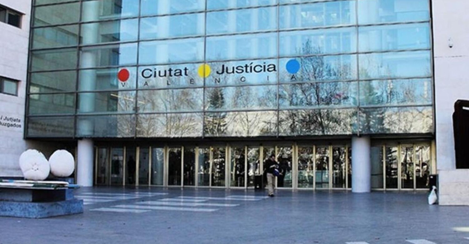 Un matrimonio ha sido condenado en València por sus insultos LGTBIfobos.