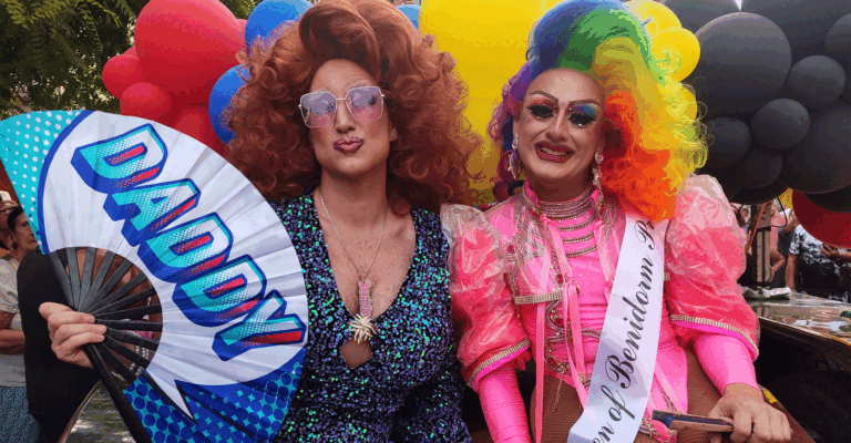 Así vivimos el Benidorm Pride, el Orgullo que triunfa entre el público inglés desde hace 14 años