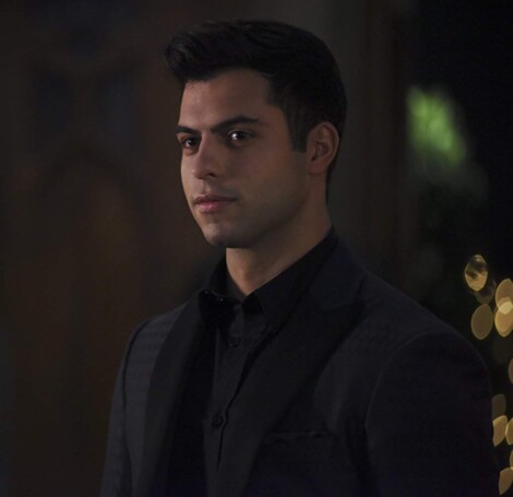 Raphael Santiago en Shadowhunters