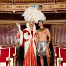 Jorge Rodríguez-Norton, con pectoral y falda de Joaquín Blanco, y Enrique Viana, con vestido de la opereta Benamor, producción del Teatro de La Zarzuela. Foto: Salva Musté.