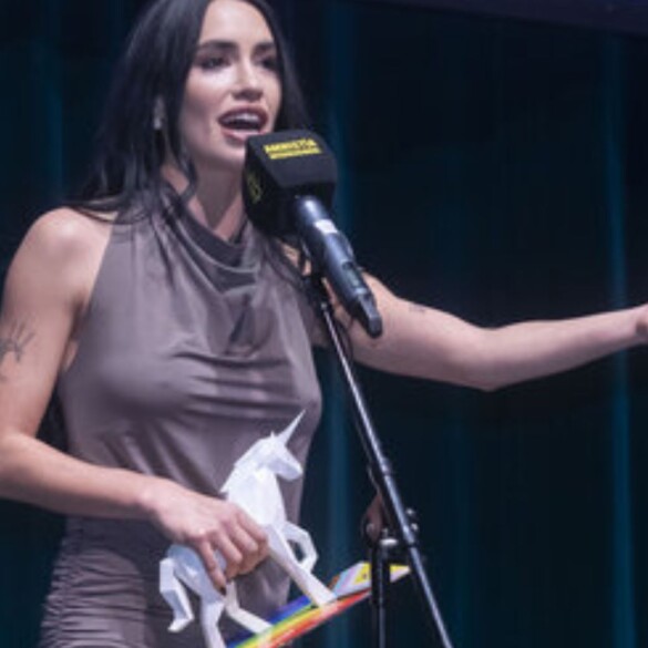 Lali, premiada por Amnistía Internacional por su compromiso con los derechos LGTBIQ+