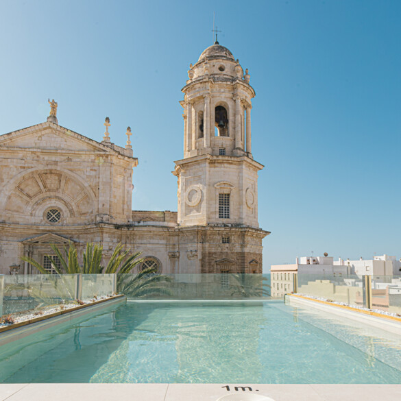 Hotel Olom: toda una experiencia en pleno centro de Cádiz