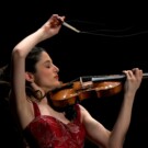 La violinista María Dueñas actúa en el Festival Internacional de Música de Canarias.