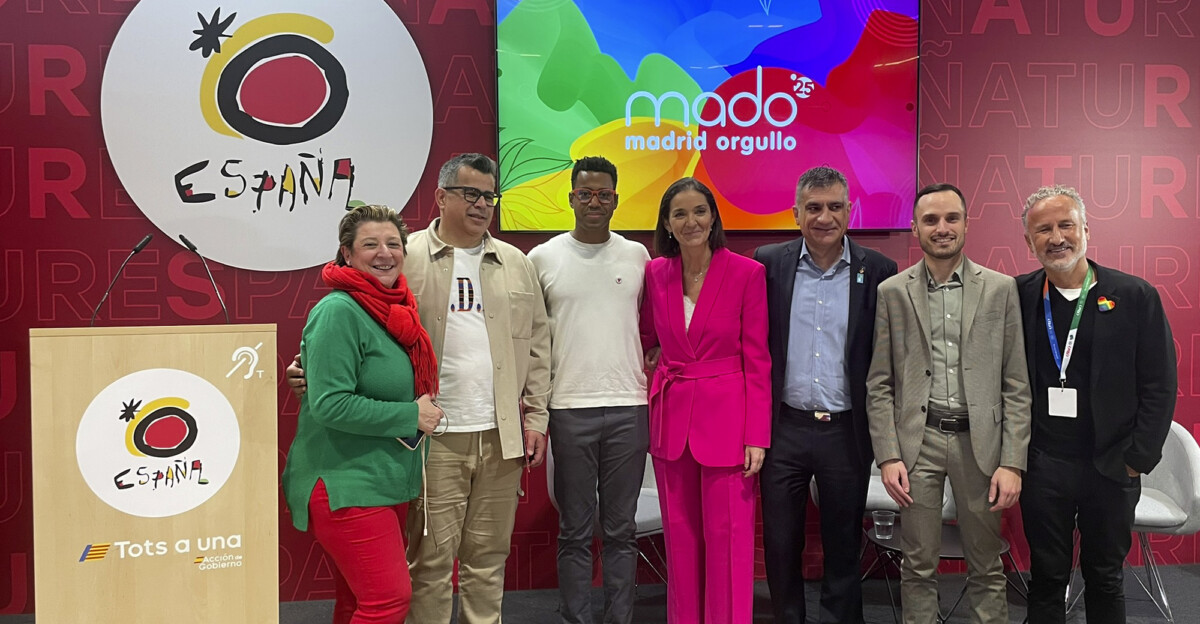 Rosa María Laviña (Secretaria de la Fundación Pedro Zerolo), Jesús Muñoz, Ronny de la Cruz, Reyes Maroto (concejala del Ayuntamiento de Madrid y portavoz del PSOE), Juan Carlos Alonso, Antonio Giraldo (concejal del Ayuntamiento de Madrid – PSOE) y Alfonso Llopart (Presidente de AEGAL).