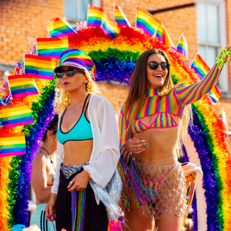 Viaja hasta el Orgullo de Tumpa Bay con KLM.