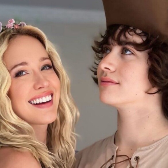 Anna Camp (‘Dando la nota’) está saliendo con una mujer, “y es genial”