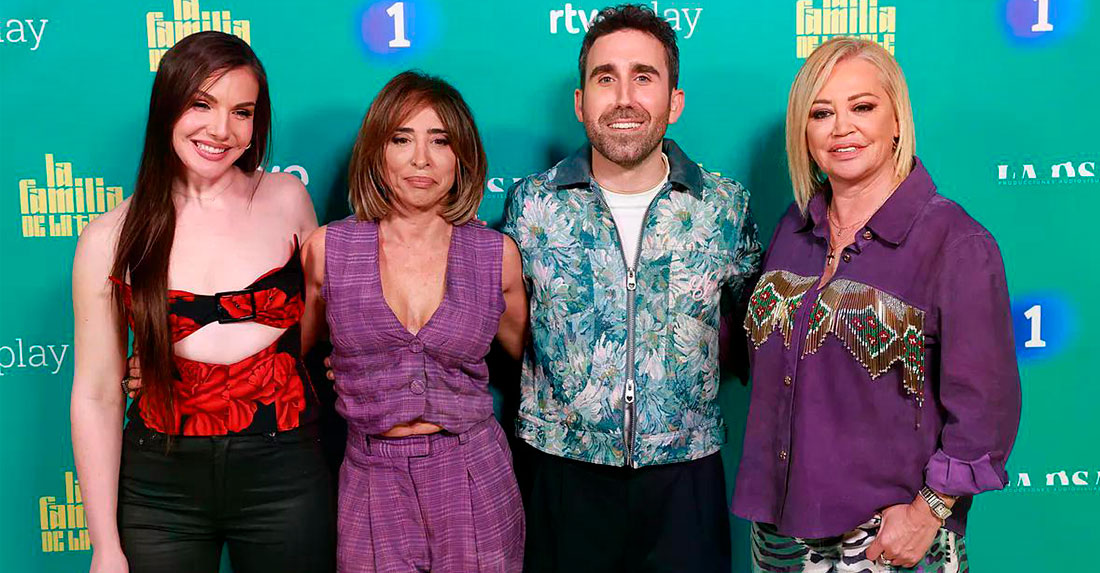 Los presentadores de la recién estrenada 'Familia de la tele'.