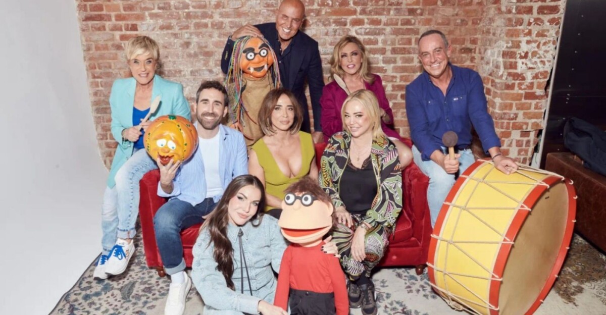 Presentadores y colaboradores de 'La familia de la tele'