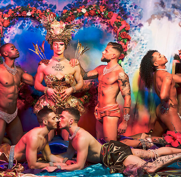 Philippe Shangti desafía estereotipos de género, belleza y físico en su exposición 'No Judgement Here'