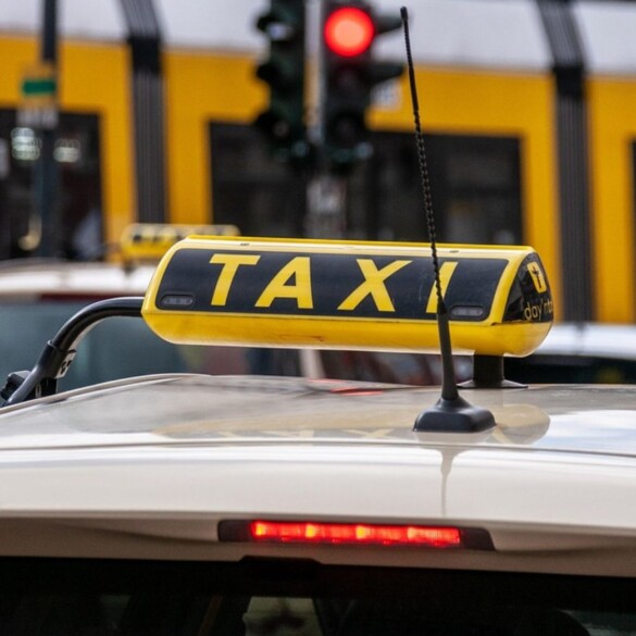El Tribunal Supremo ratifica la condena a un taxista por una agresión lesbofóbica en Viladecans