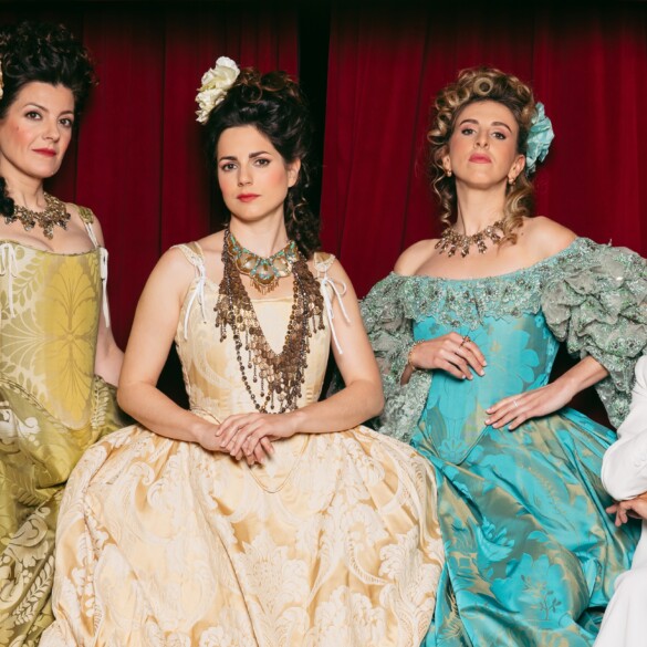 'Cómicas' en el Teatro de la Zarzuela: puro homenaje lleno de emoción (y diversión) a las grandes mujeres del teatro español