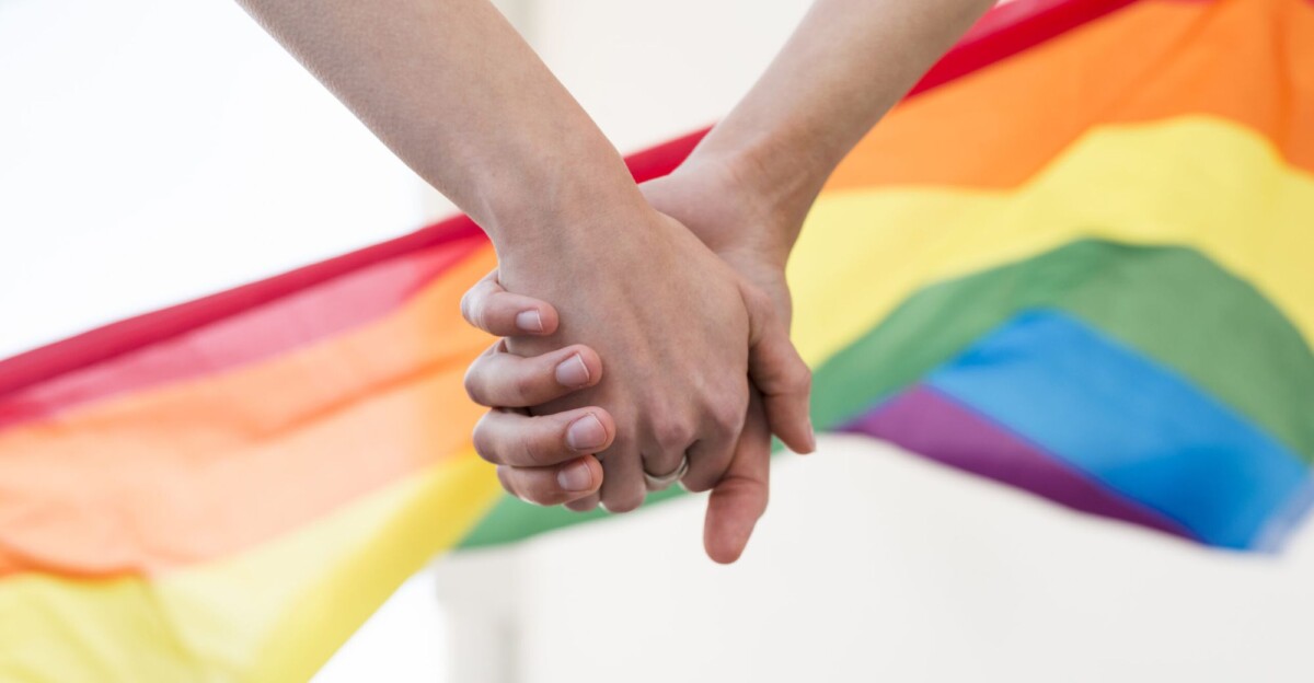 El Gobierno reafirma su compromiso con los derechos LGTBIQ+ en su declaración institucional por el Día del Orgullo