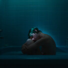 Still de 'Hello Stranger'