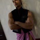 Total Look de Diazar (chaleco hecho con tejido reciclado de La Palma Artesanía) para Isla Bonita Moda. Foto: Salva Musté.