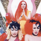 En 1997, Alaska se subió por primera vez a la carroza de Shangay.