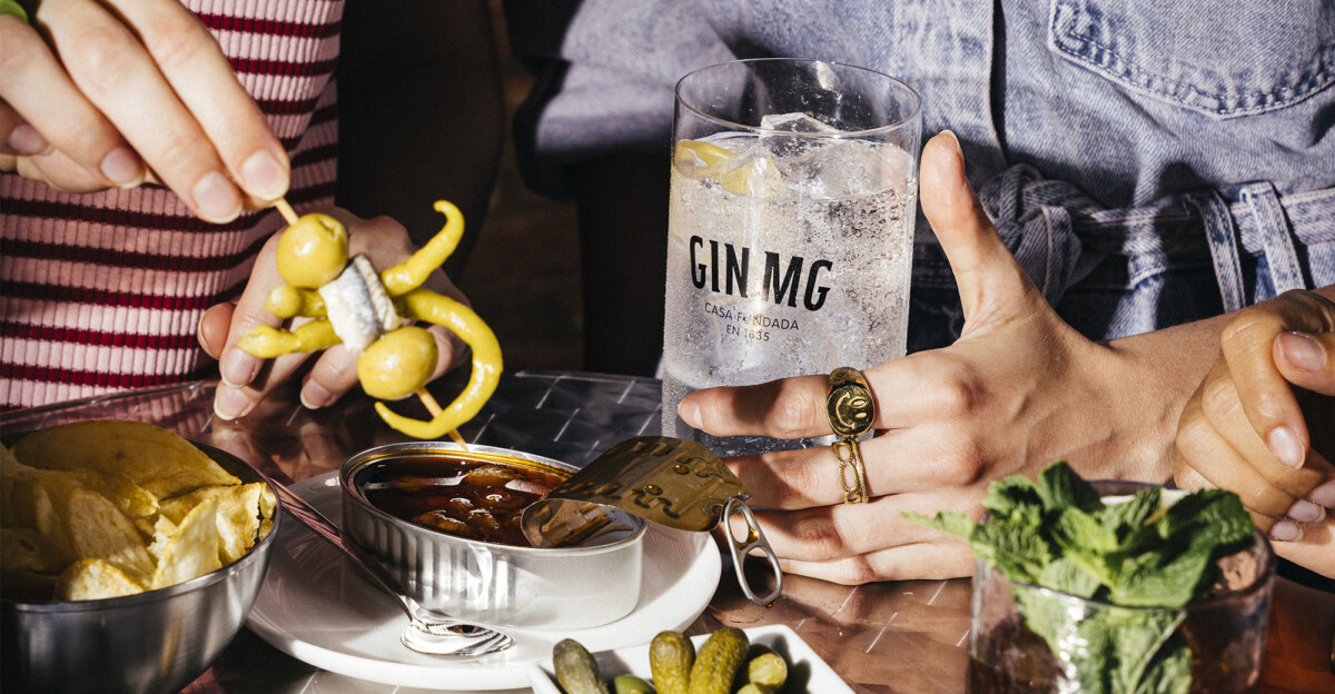 Orgullo sin máscaras con GIN MG.