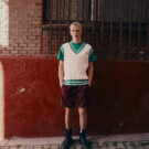 Total Look:<a href="https://www.fredperry.com/eu-es/?gad_source=1&gad_campaignid=17826828190&gclid=CjwKCAjwsZPDBhBWEiwADuO6y73pdv70mP6Q_mS1QIaL_Z2sRnSOB3gpUAoH-31Ng0q5YrEvQ0l-xBoCIaAQAvD_BwE" target="_blank" rel="noopener"> FRED PERRY</a> | Botas: <a href="https://www.drmartens.com/es/es/?srsltid=AfmBOoopAlJNP1SJtalWBRVFahAmaUGojjFHKTsG4LbRS8HuQaKJwCat" target="_blank" rel="noopener">DR. MARTENS</a>