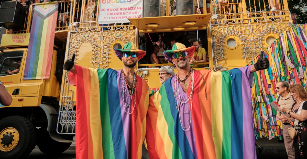 El Orgullo llega a todos los rincones de España con J&B.
