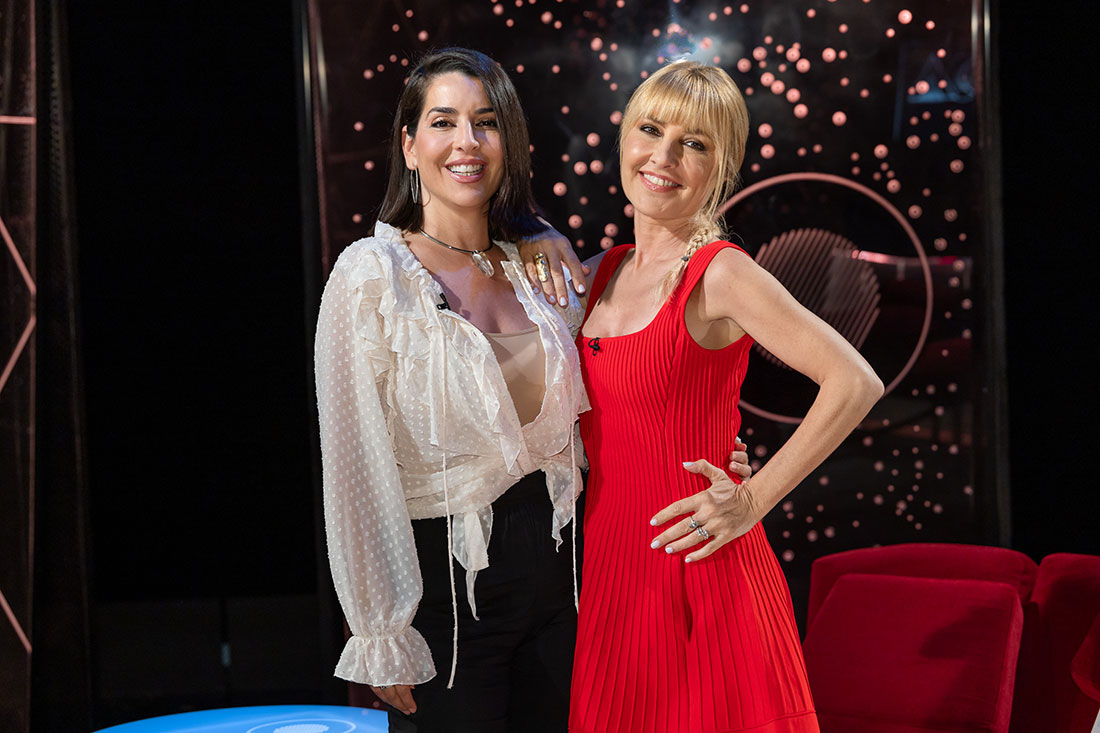 Ruth Lorenzo con Cayetana Guillén Cuervo.