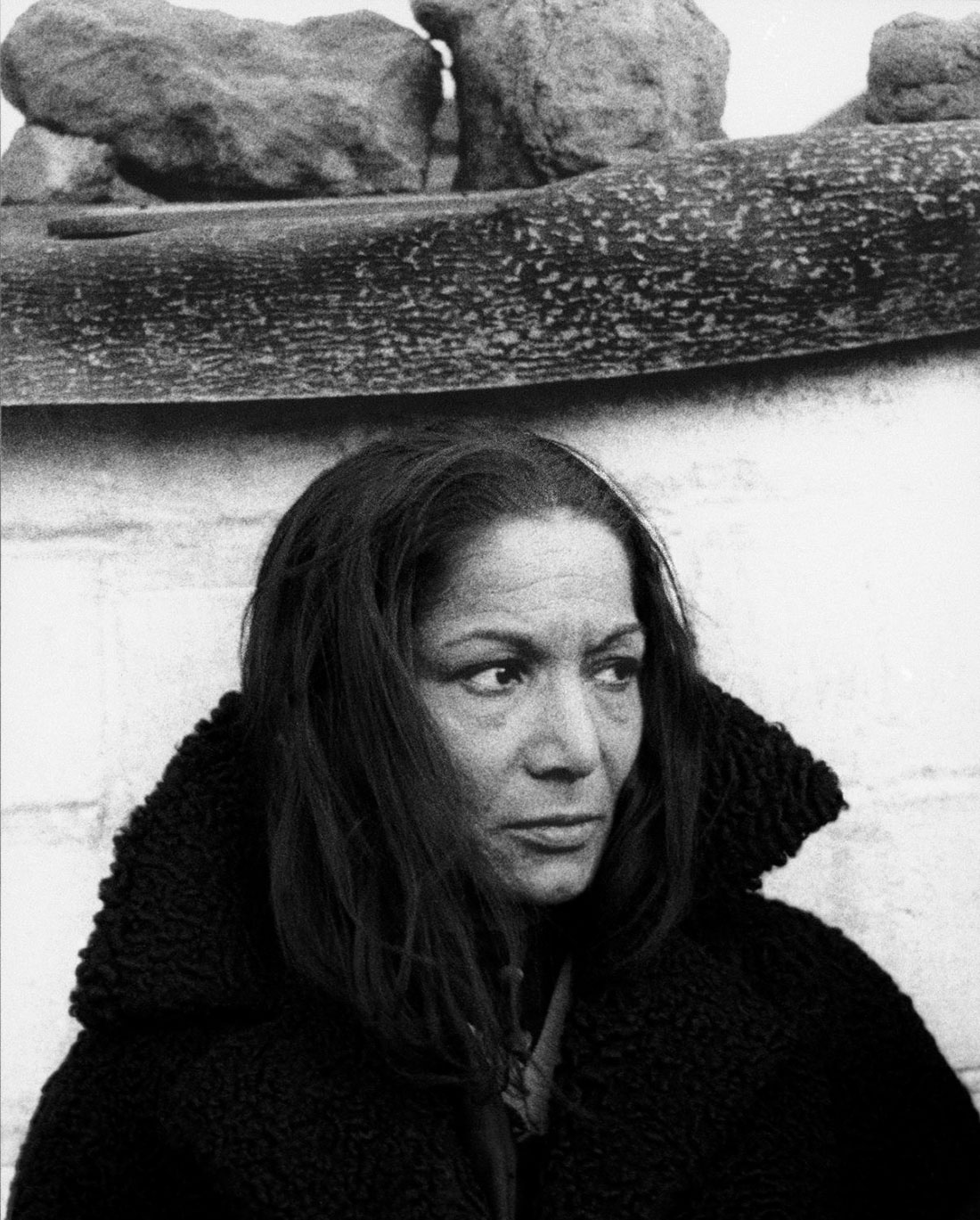 'Carmen Amaya con abrigo en el rodaje de 'Los Tarantos'