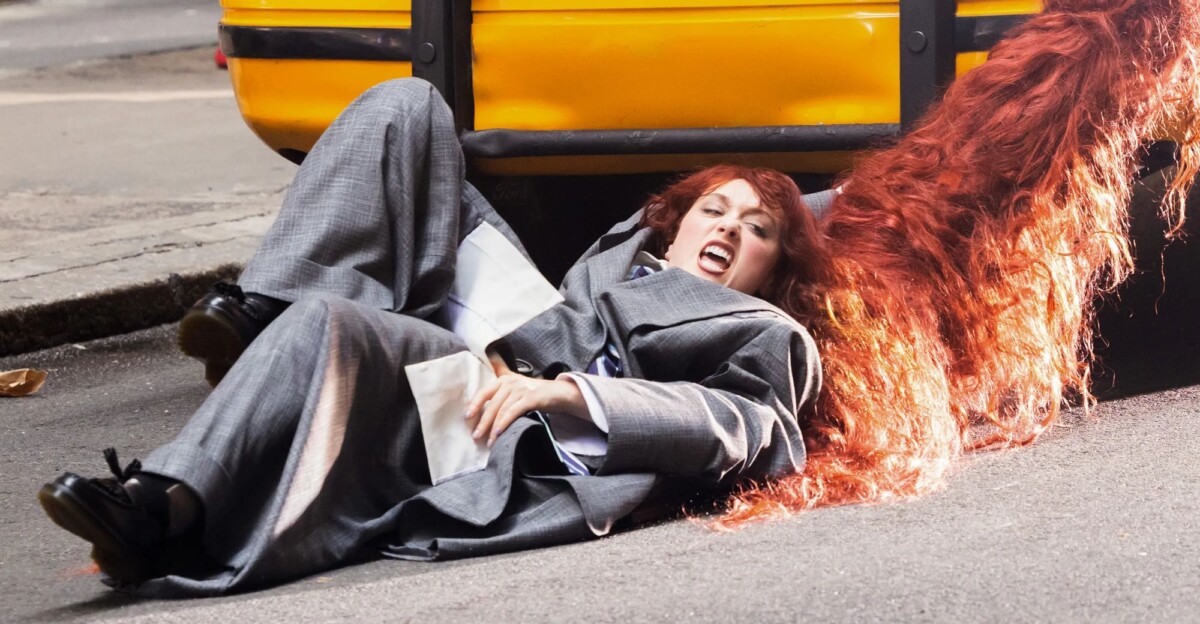 Chappell Roan en el videoclip de 'The Subway'