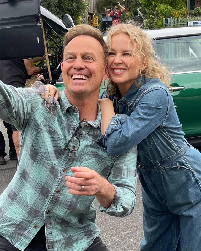 Jason y Kylie, cuando se reunieron para celebrar el final de 'Neighbours'