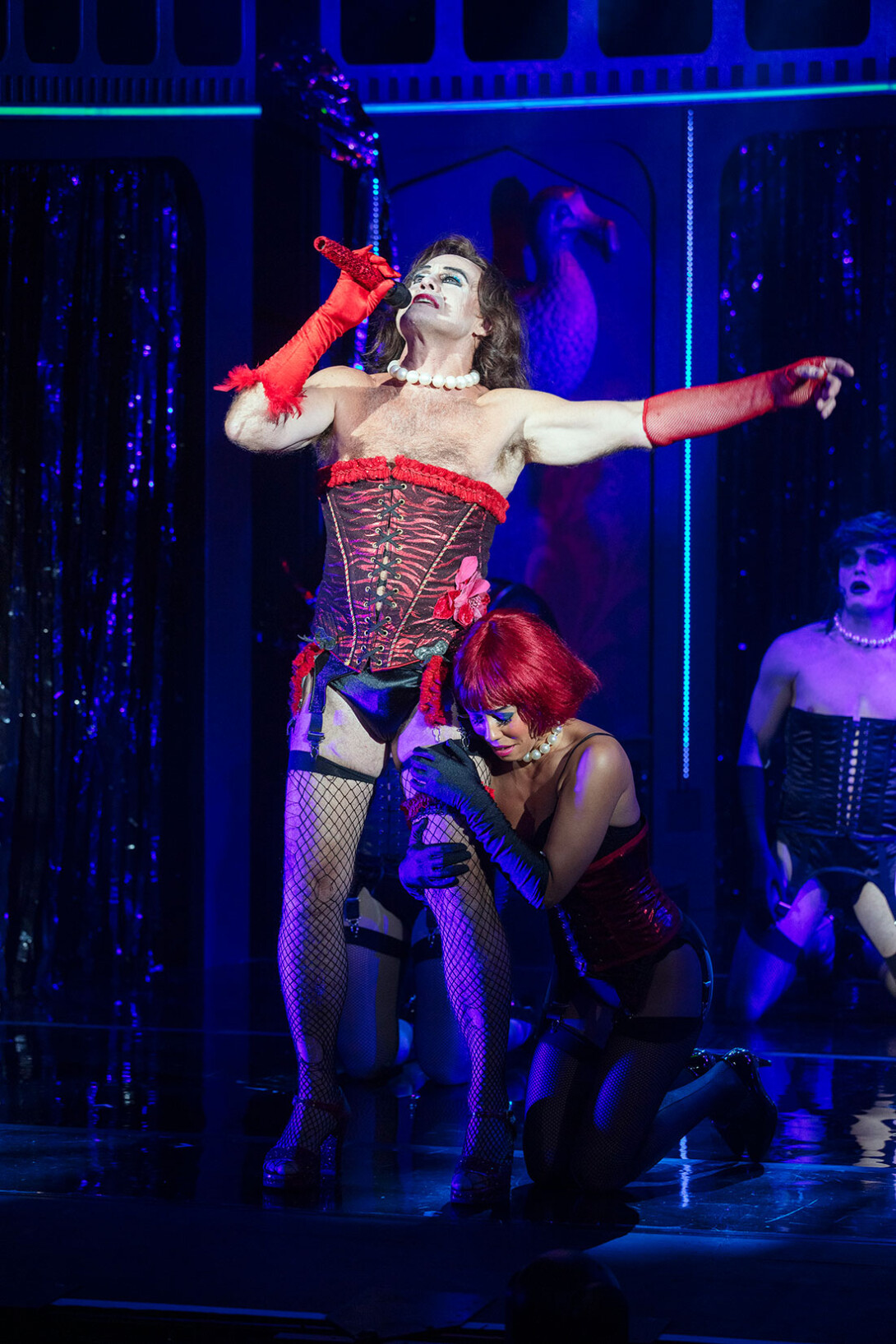 Jason Donovan como Frank-n-Furter