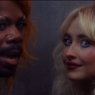 Still del clip de 'Tears'