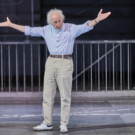 Albert Boadella es el director de escena de 'El orgullo de quererte', de Javier Carmena, en los Teatros del Canal de la Comunidad de Madrid. Foto: Pablo Lorente.