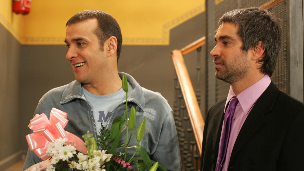 Mauri (Luis Merlo) y Fernando (Adriá Collado) en Aquí no hay quien viva