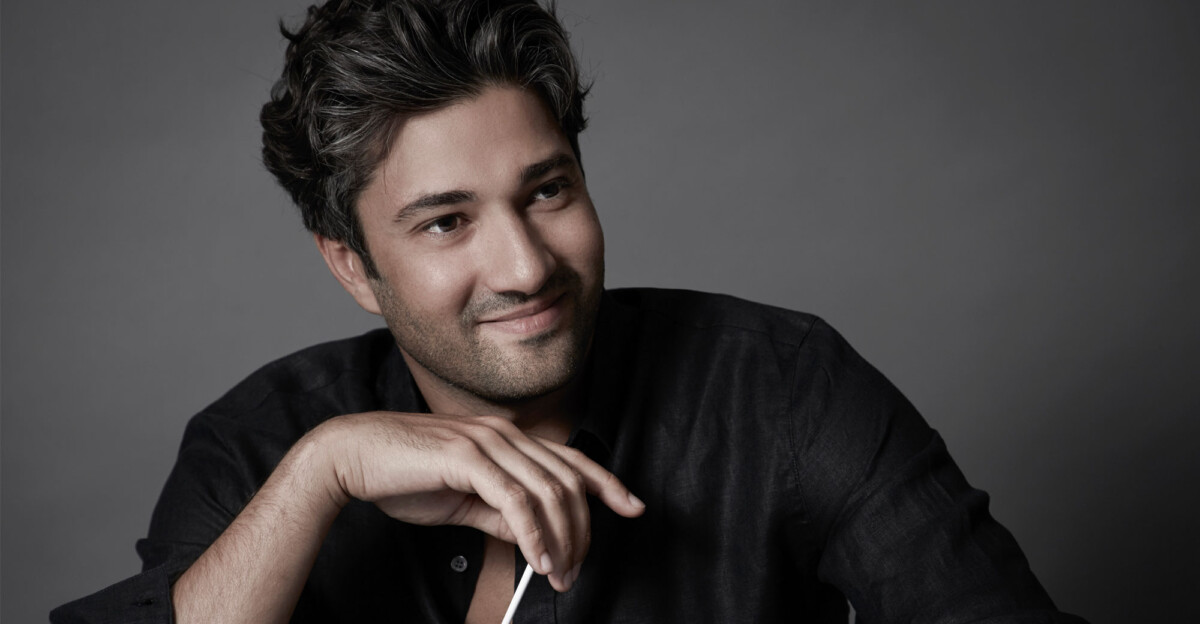 David Afkham inaugura la nueva temporada de la OCNE con esta ópera de Berg. Foto: Gisela Schenker.